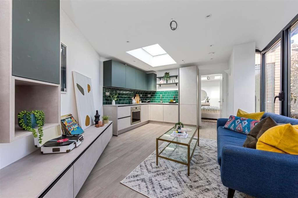 Cozy Leyton House With Garden And Small Terrace London Eksteriør billede