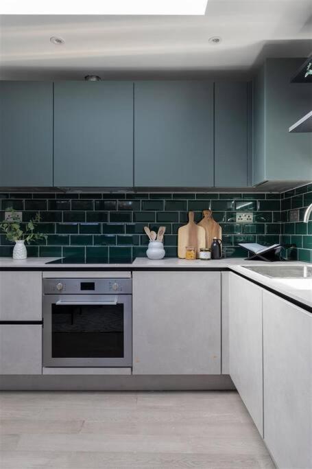 Cozy Leyton House With Garden And Small Terrace London Eksteriør billede