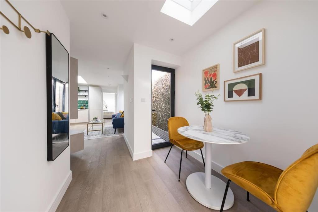 Cozy Leyton House With Garden And Small Terrace London Eksteriør billede